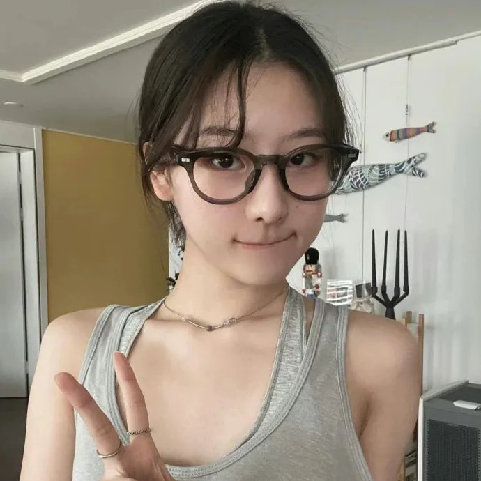 一个布袋八个头